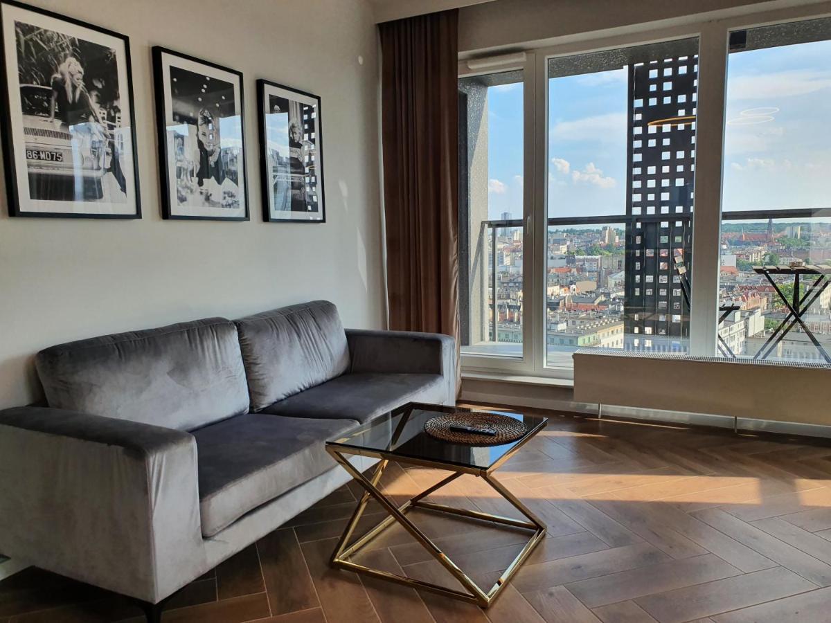 15 Pietro Sokolska 30 Towers Apartments - New - Lux - Parking - Sauna - Gym- And The Best View In Katowice Kültér fotó